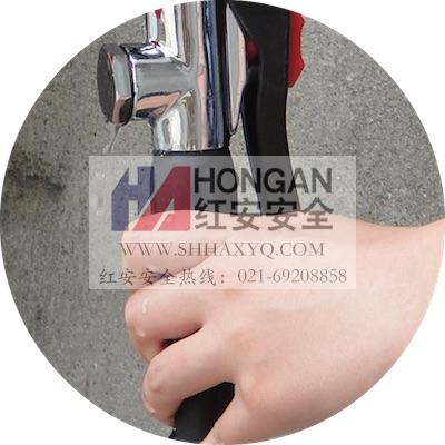  經(jīng)過萬次試驗(yàn)電動(dòng)型推車便攜式洗眼器